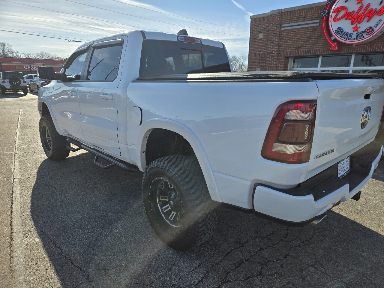 RAM 1500 Laramie 4x4 Crew Cab 5'7" Box 2020