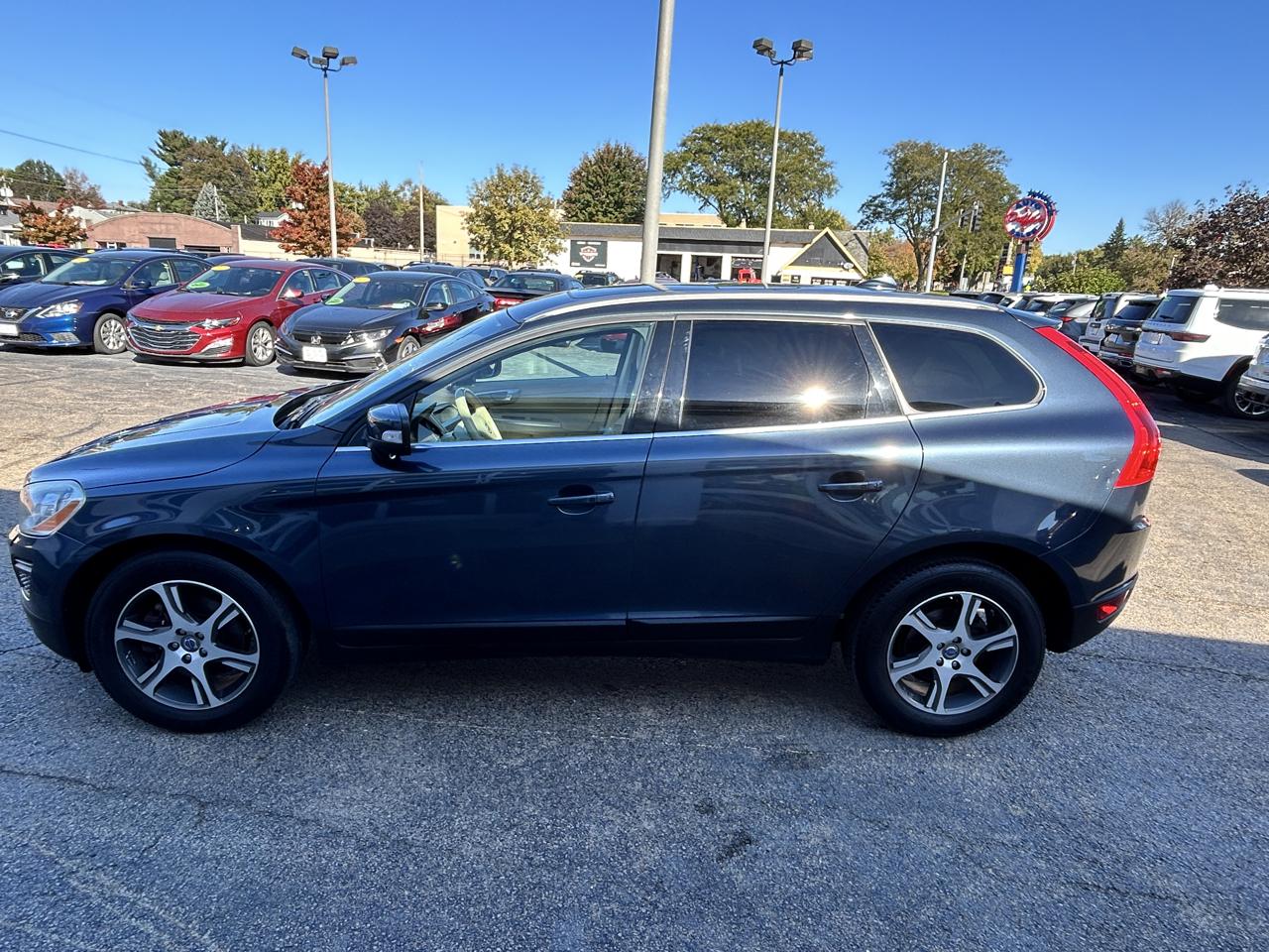 Volvo XC60 AWD 4dr 3.0T 2011