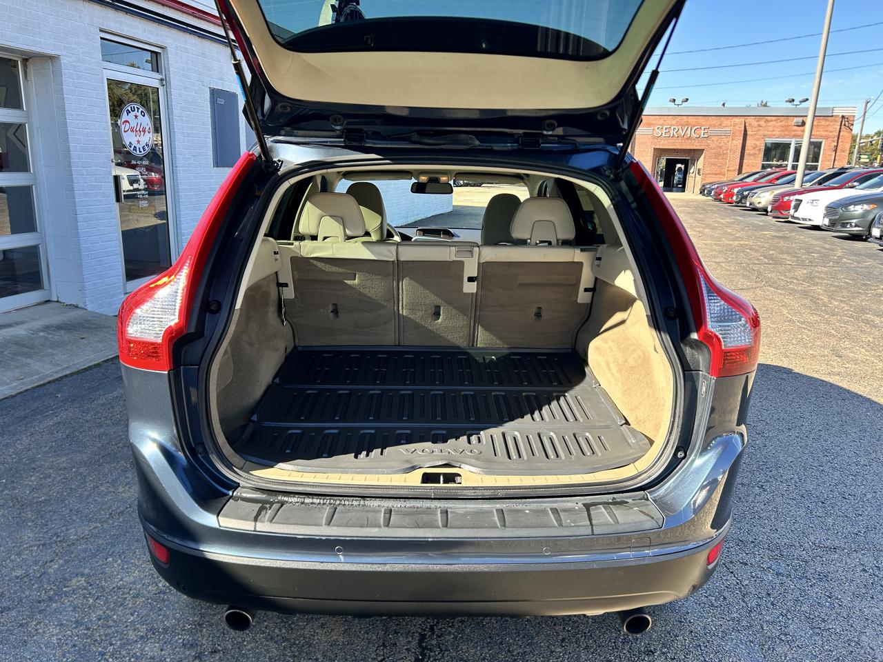 Volvo XC60 AWD 4dr 3.0T 2011