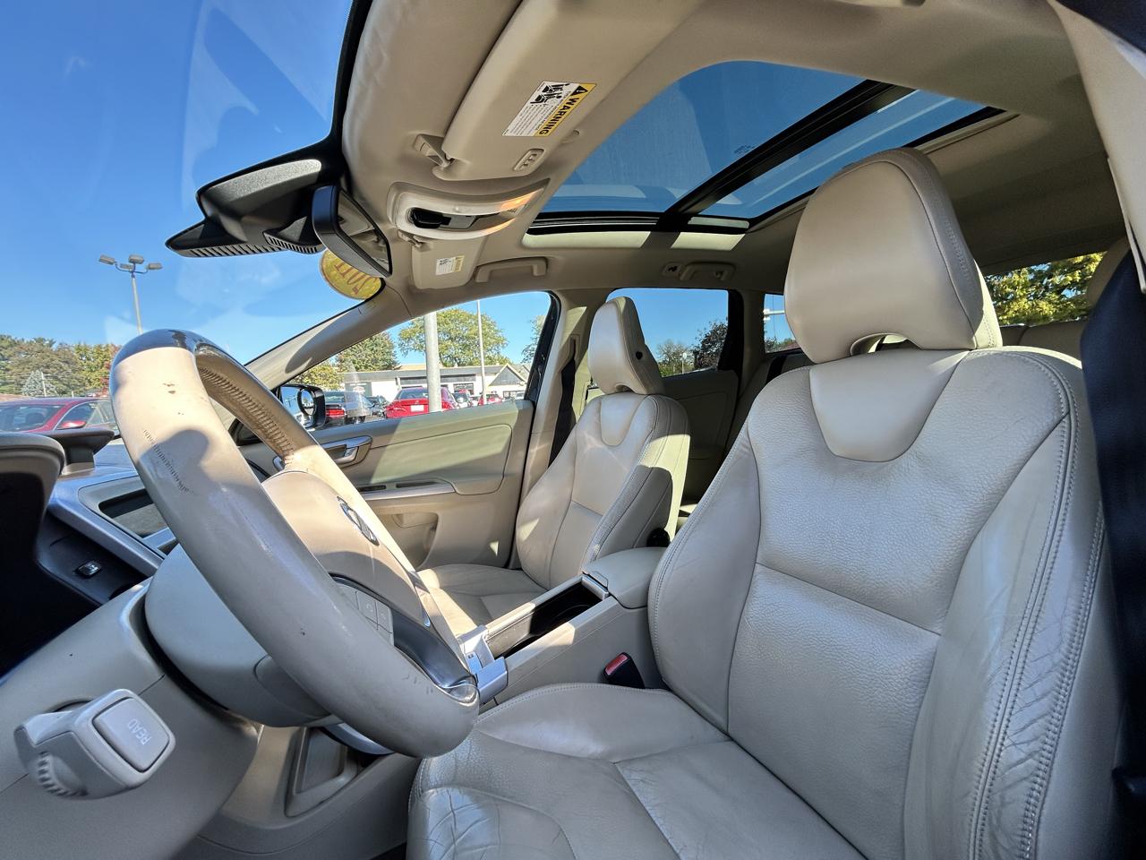 Volvo XC60 AWD 4dr 3.0T 2011