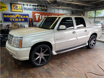 2004 Cadillac Escalade EXT 4dr AWD