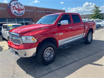 2014 RAM 1500 4WD Crew Cab 140.5" Laramie
