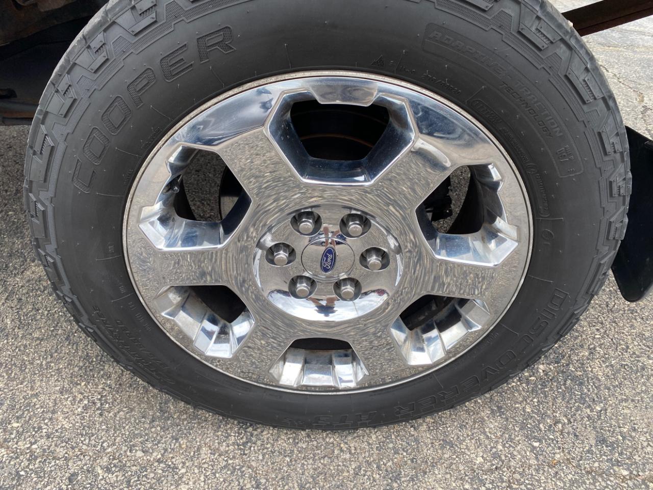 Ford F-150 4WD SuperCrew 145" Lariat 2011