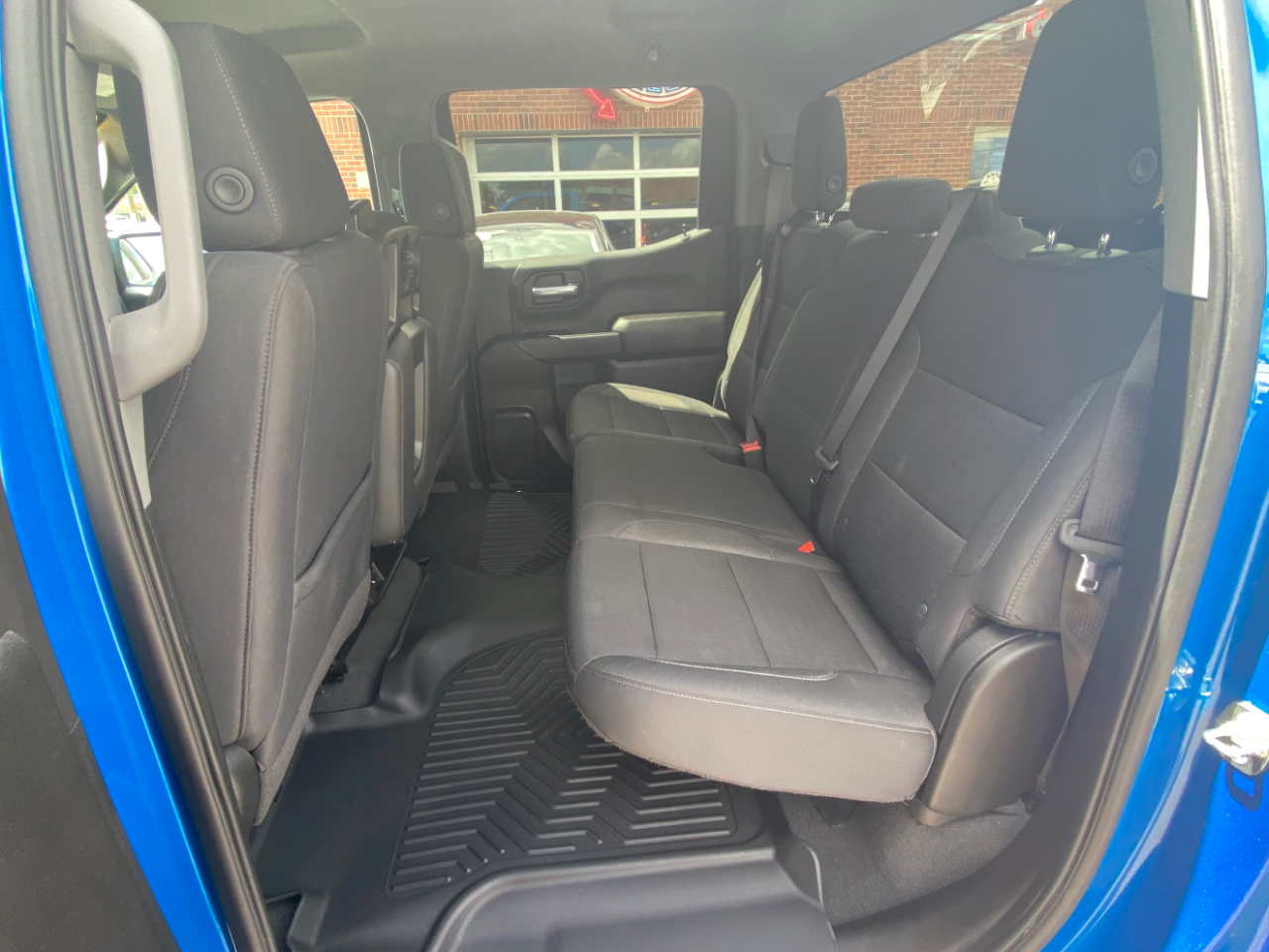 Chevrolet Silverado 1500 4WD Crew Cab 147" Custom 2023 Chevrolet Silverado 1500 4WD Crew Cab 147" Custom 2023