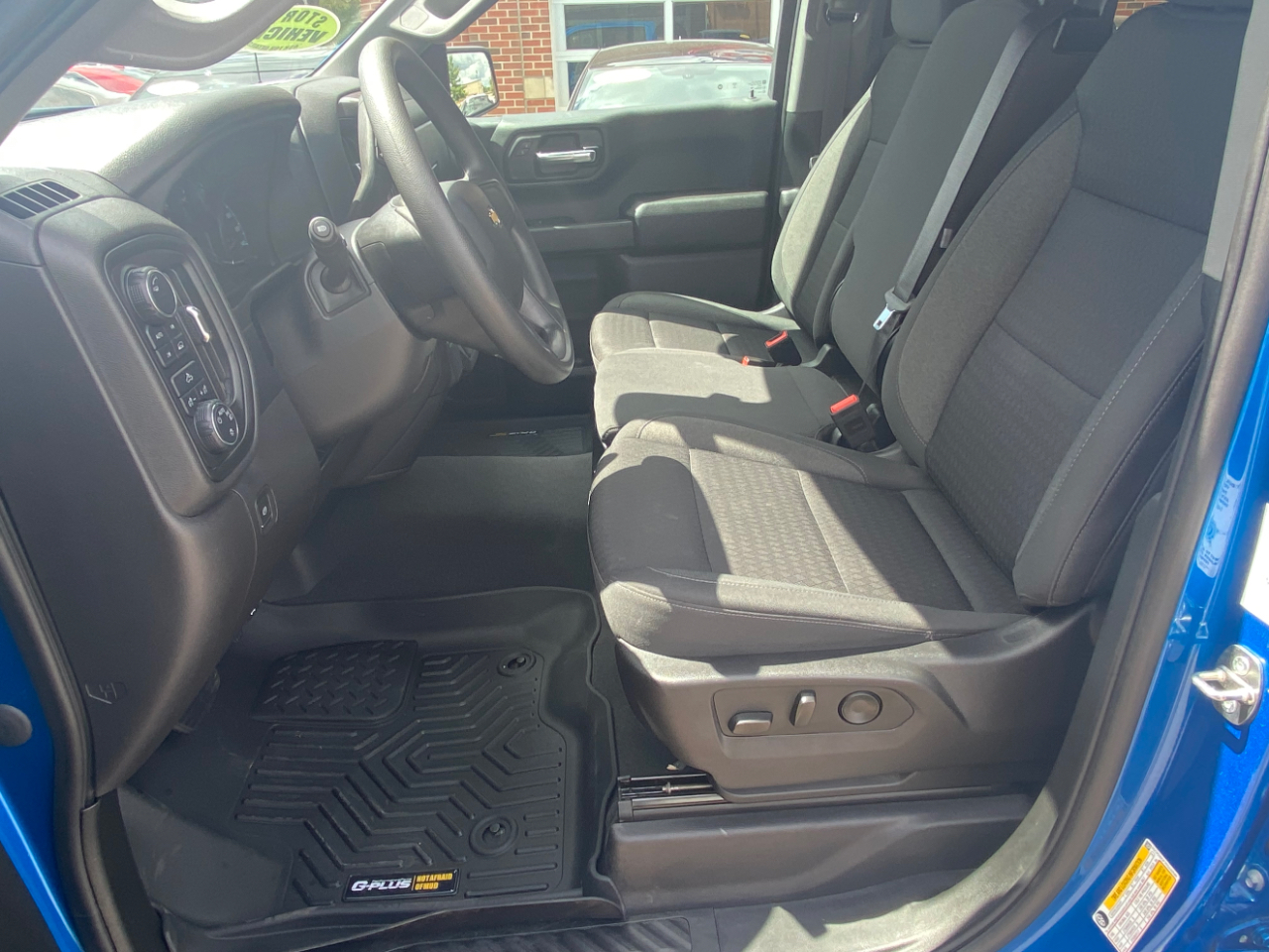 Chevrolet Silverado 1500 4WD Crew Cab 147" Custom 2023 Chevrolet Silverado 1500 4WD Crew Cab 147" Custom 2023