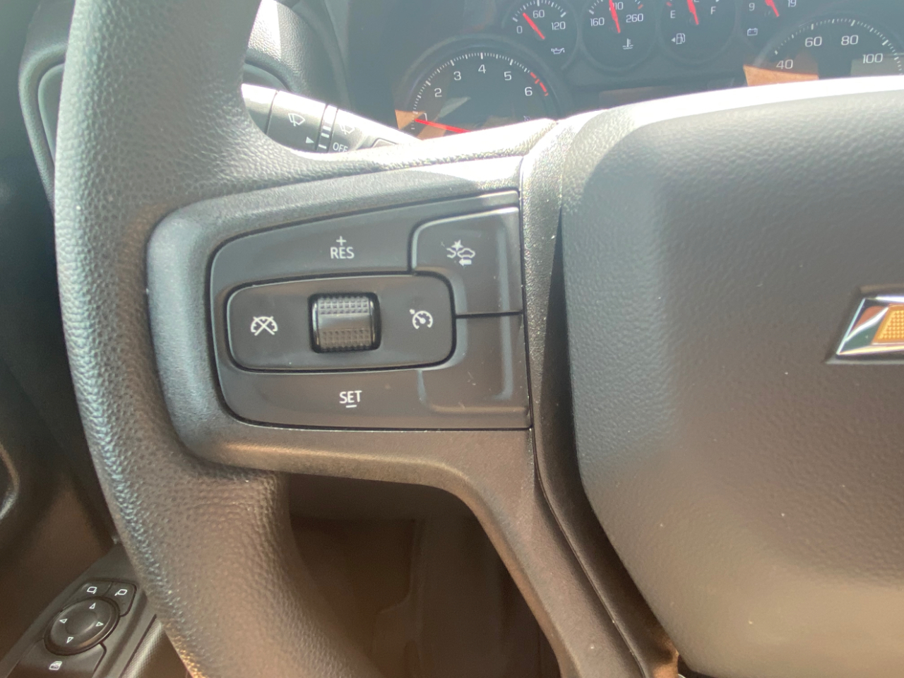 Chevrolet Silverado 1500 4WD Crew Cab 147" Custom 2023 Chevrolet Silverado 1500 4WD Crew Cab 147" Custom 2023