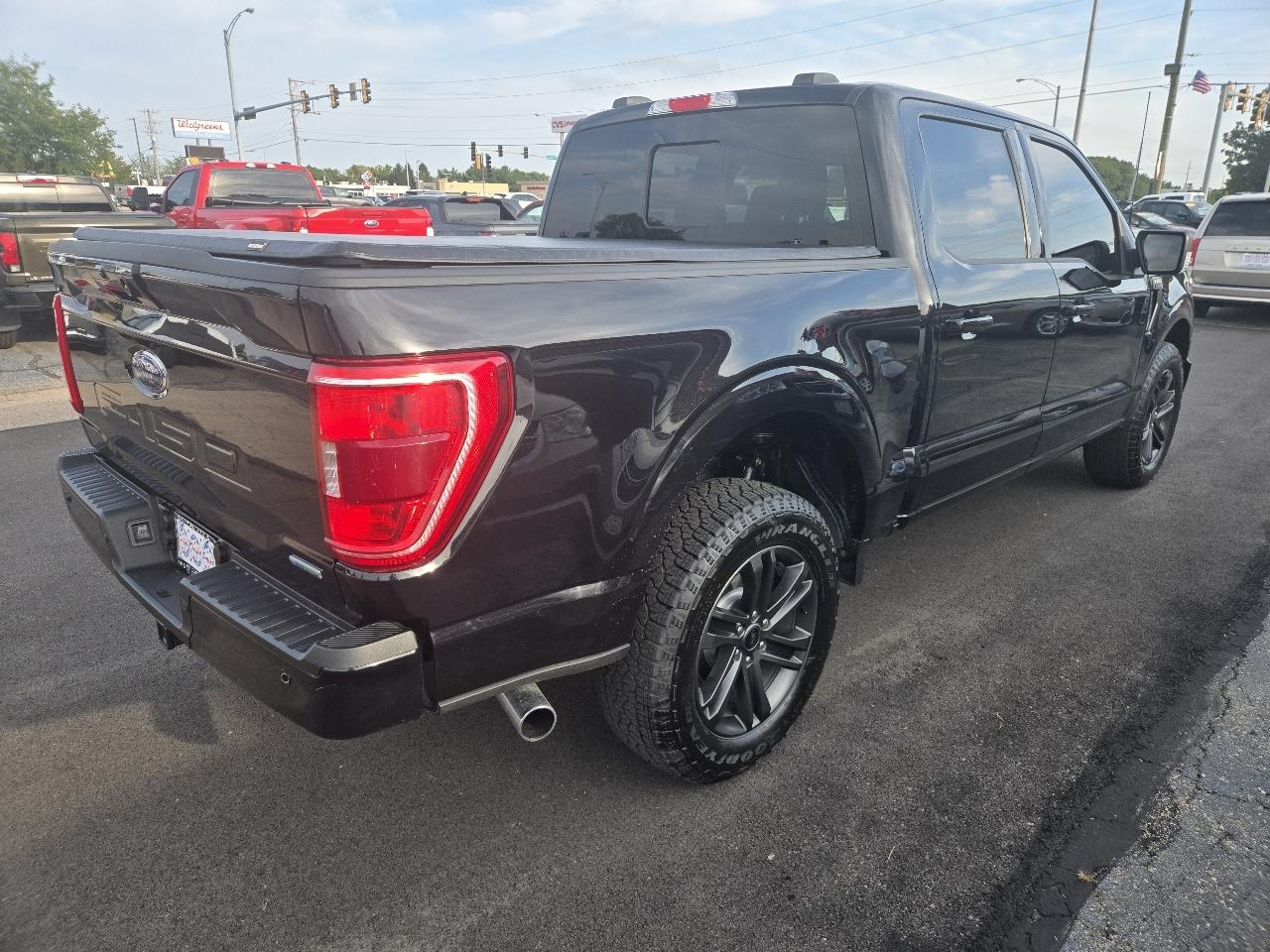 Ford F-150 XLT 4WD SuperCrew 5.5' Box 2022