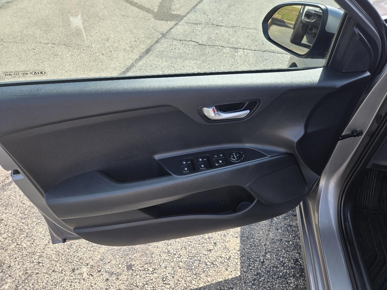 Kia Rio 5-door S IVT 2021