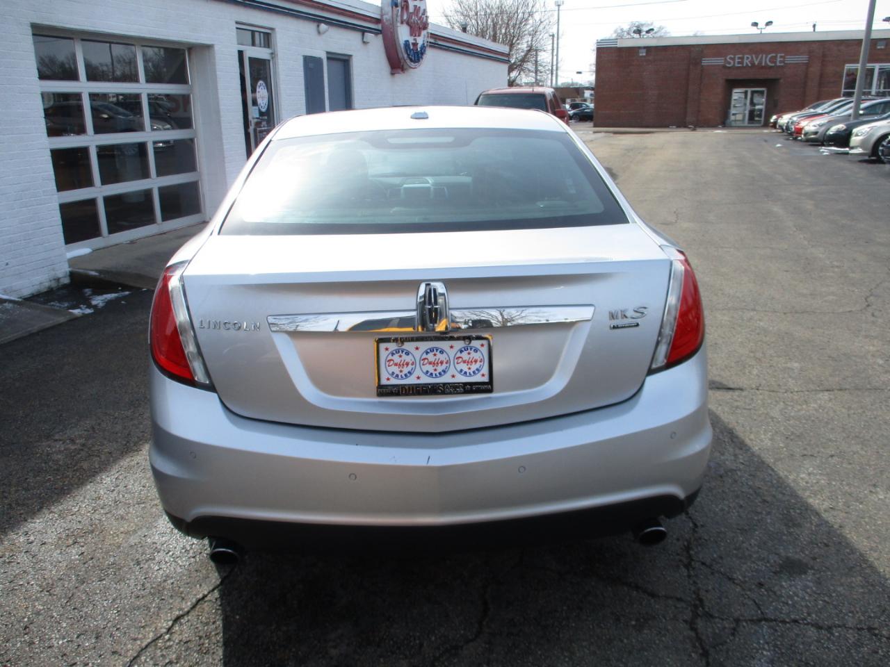 Lincoln MKS 4dr Sdn 3.5L AWD w/EcoBoost 2010