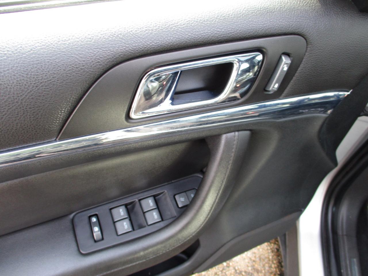 Lincoln MKS 4dr Sdn 3.5L AWD w/EcoBoost 2010