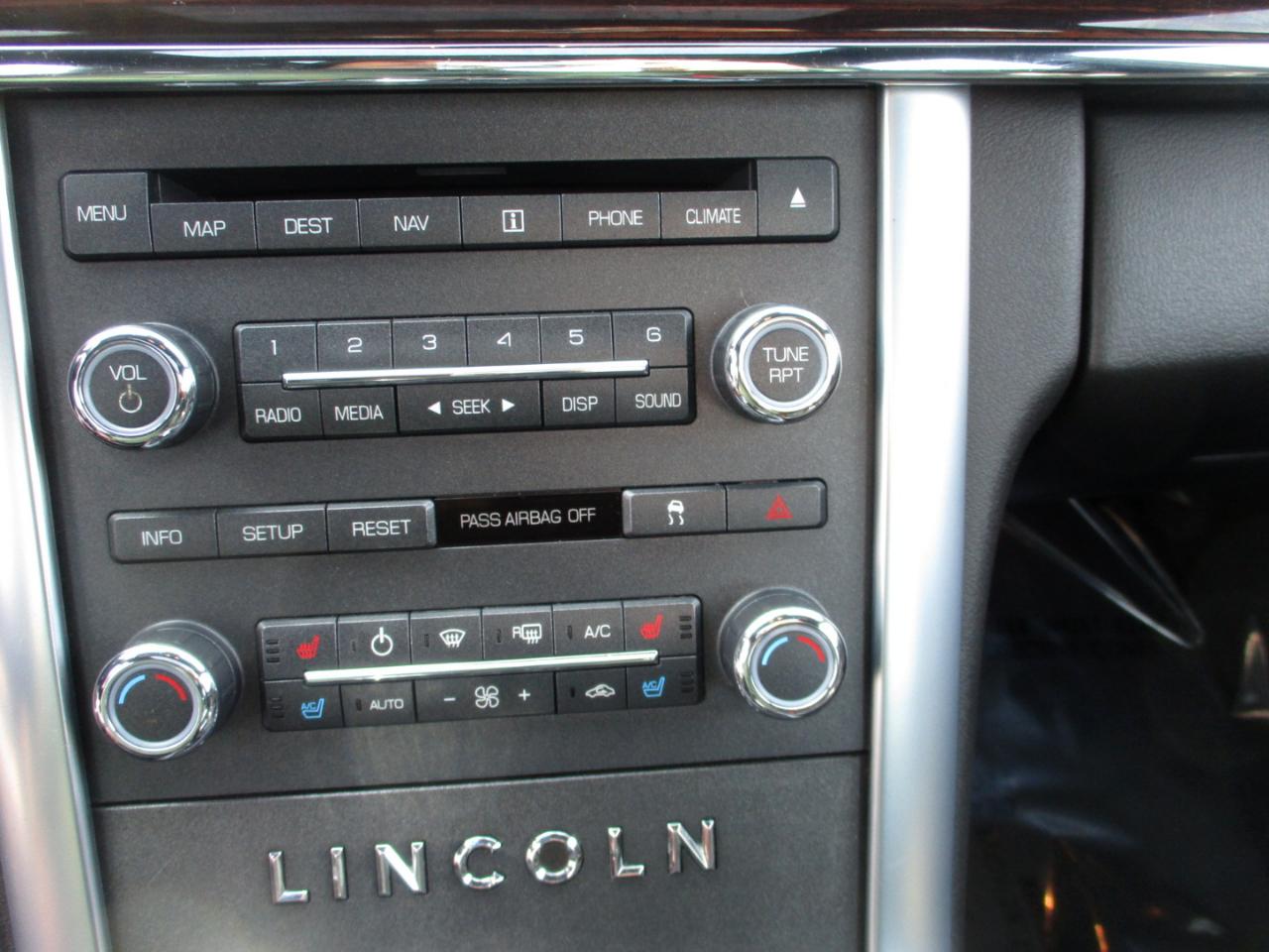 Lincoln MKS 4dr Sdn 3.5L AWD w/EcoBoost 2010