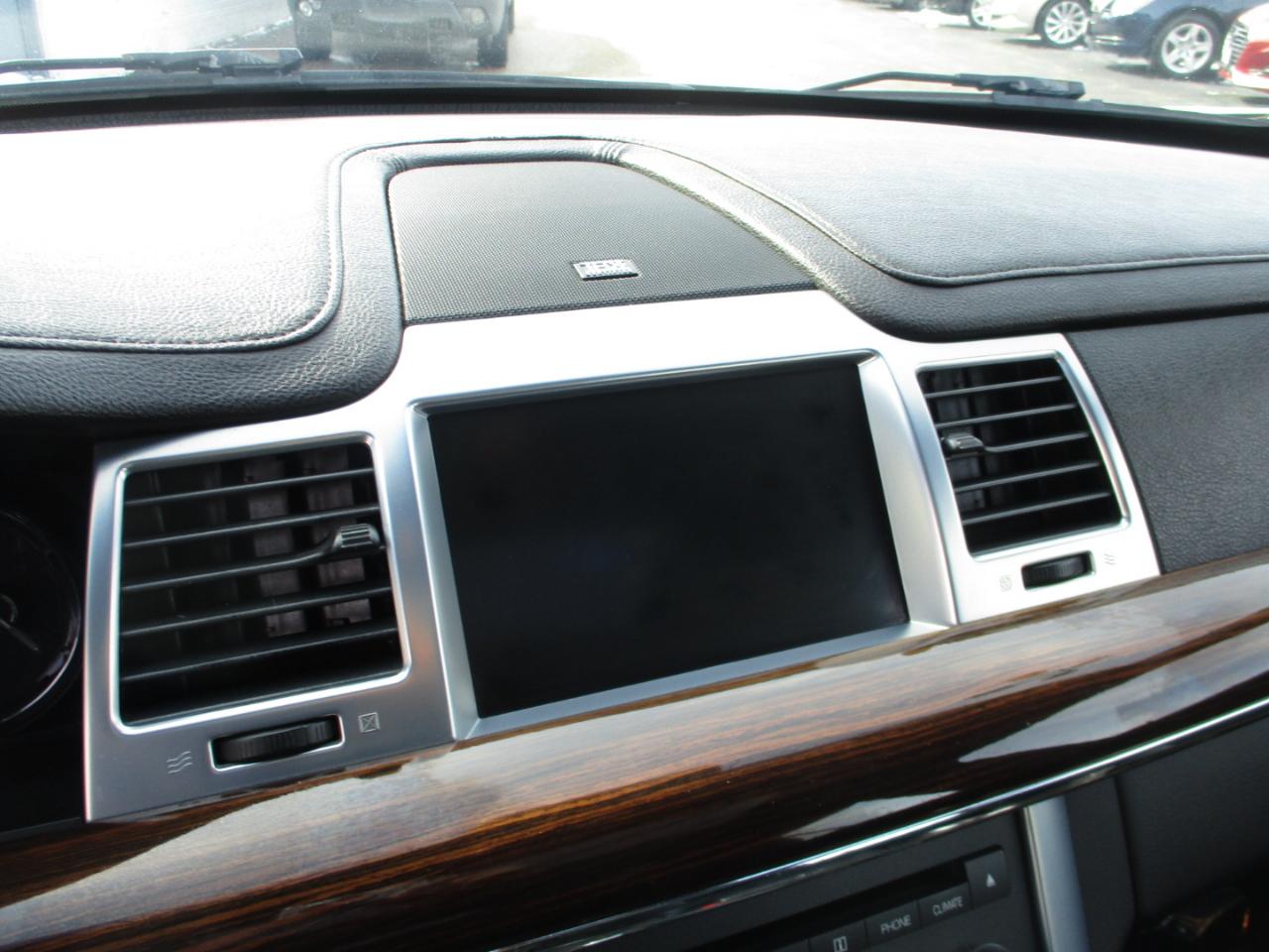 Lincoln MKS 4dr Sdn 3.5L AWD w/EcoBoost 2010