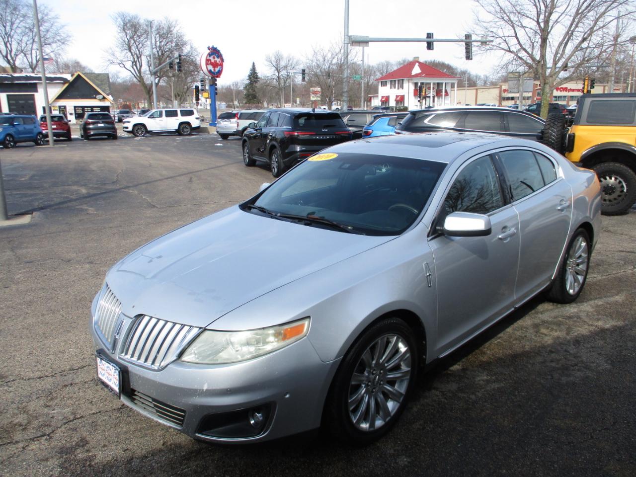 Lincoln MKS 4dr Sdn 3.5L AWD w/EcoBoost 2010