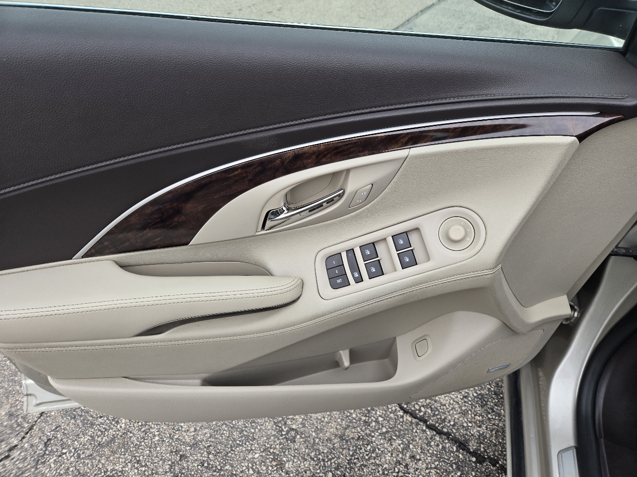 Buick LaCrosse 4dr Sdn Leather FWD 2015