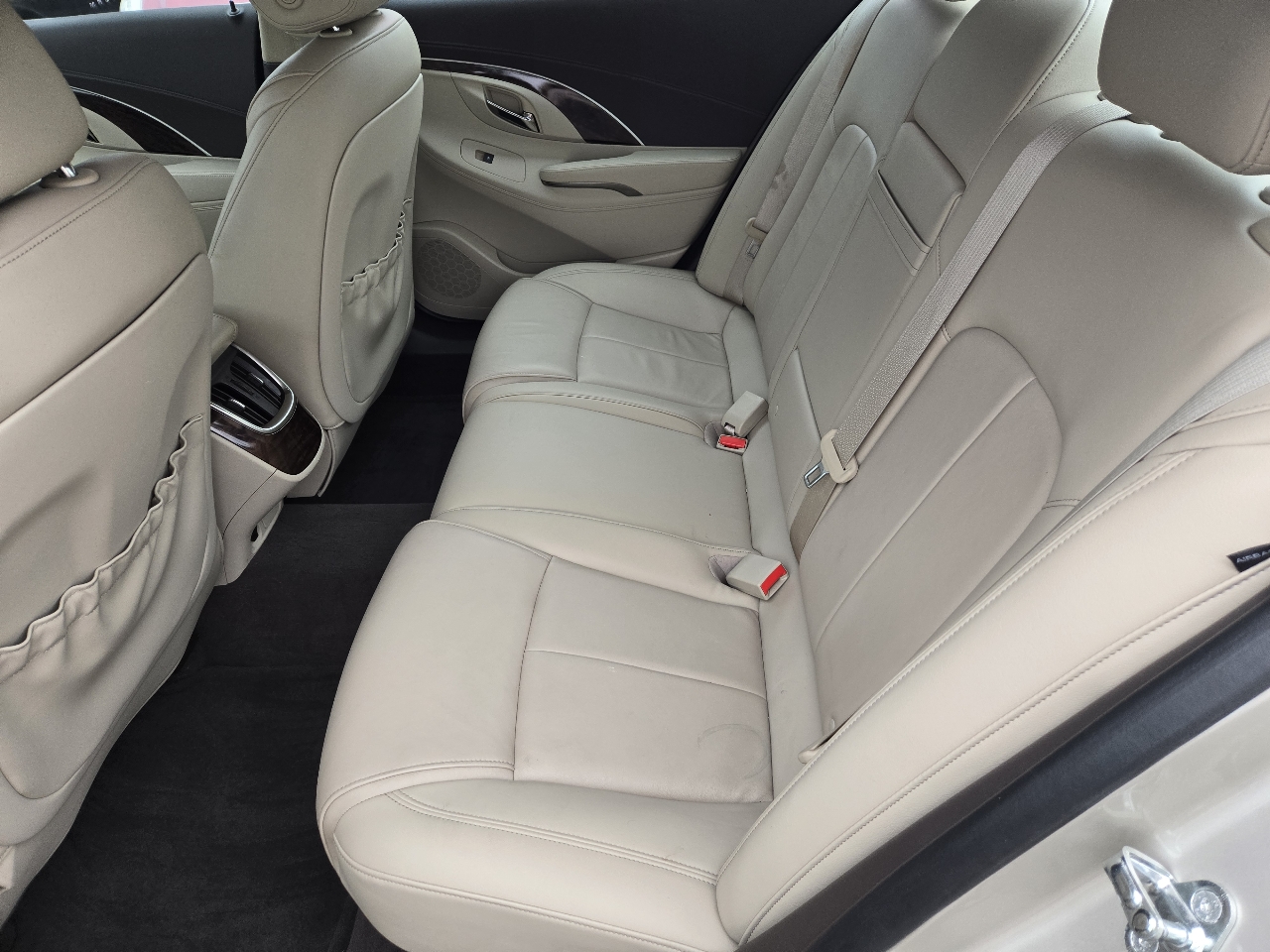 Buick LaCrosse 4dr Sdn Leather FWD 2015