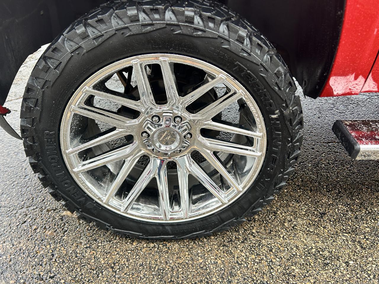 Chevrolet Silverado 1500 4WD Crew Cab 143.5" LT 2012