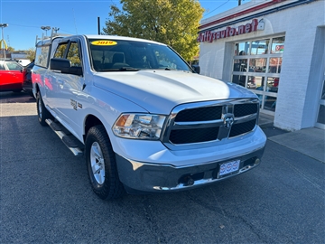 2019 RAM 1500 Classic SLT 4x4 Crew Cab 6'4" Box