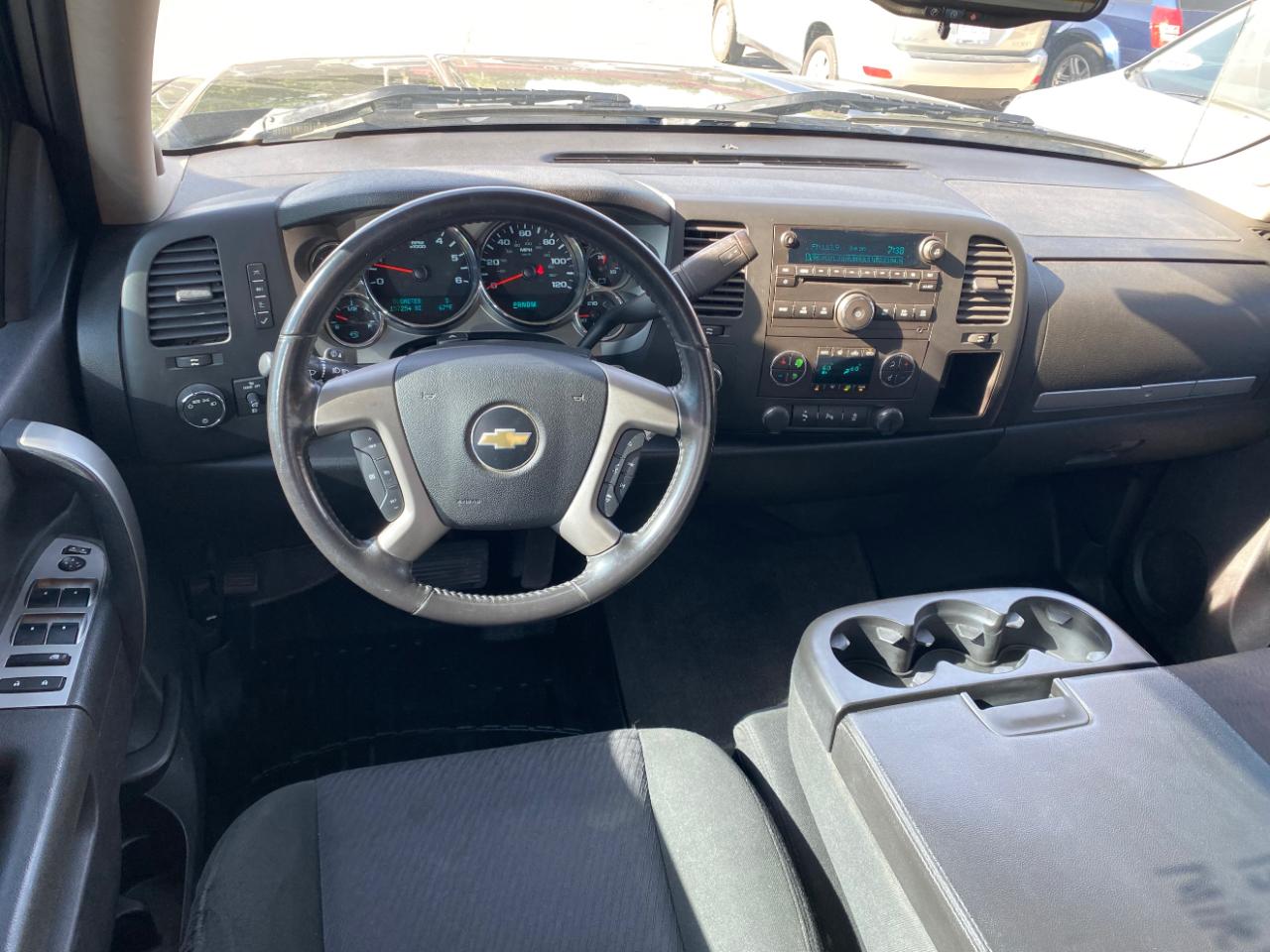 Chevrolet Silverado 1500 4WD Crew Cab 143.5" LT 2012