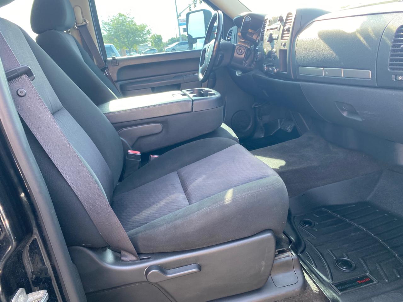 Chevrolet Silverado 1500 4WD Crew Cab 143.5" LT 2012