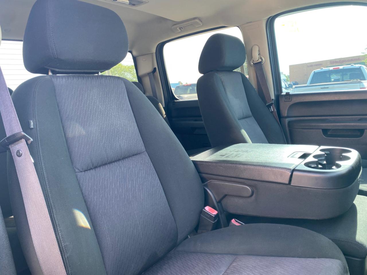 Chevrolet Silverado 1500 4WD Crew Cab 143.5" LT 2012