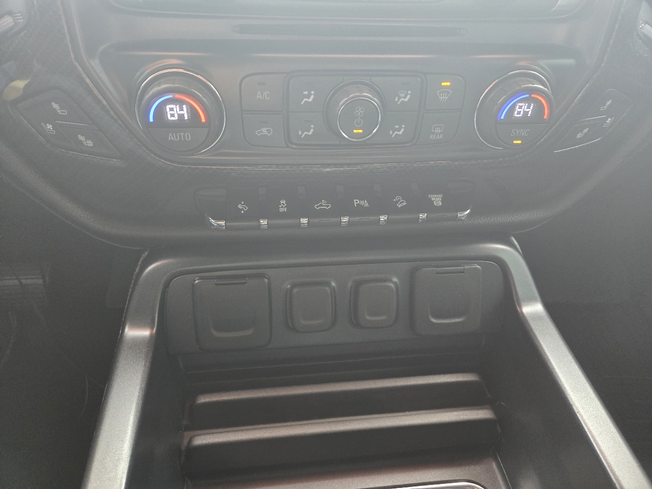 Chevrolet Silverado 2500HD 4WD Crew Cab 153.7" LTZ 2018