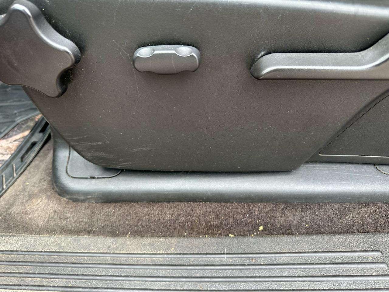 Chevrolet Silverado 1500 4WD Crew Cab 143.5" LT 2010