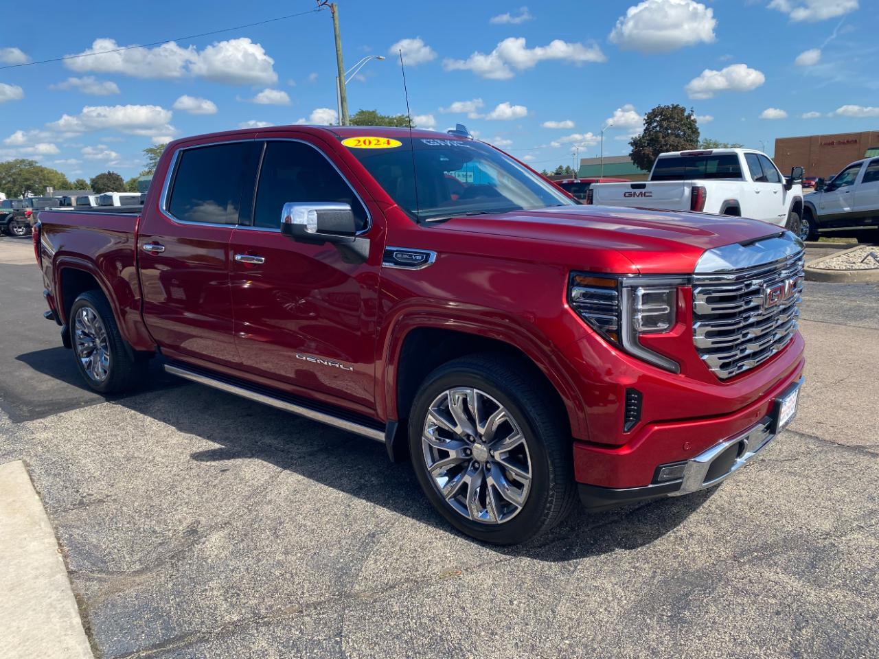 GMC Sierra 1500 4WD Crew Cab 147" Denali 2024