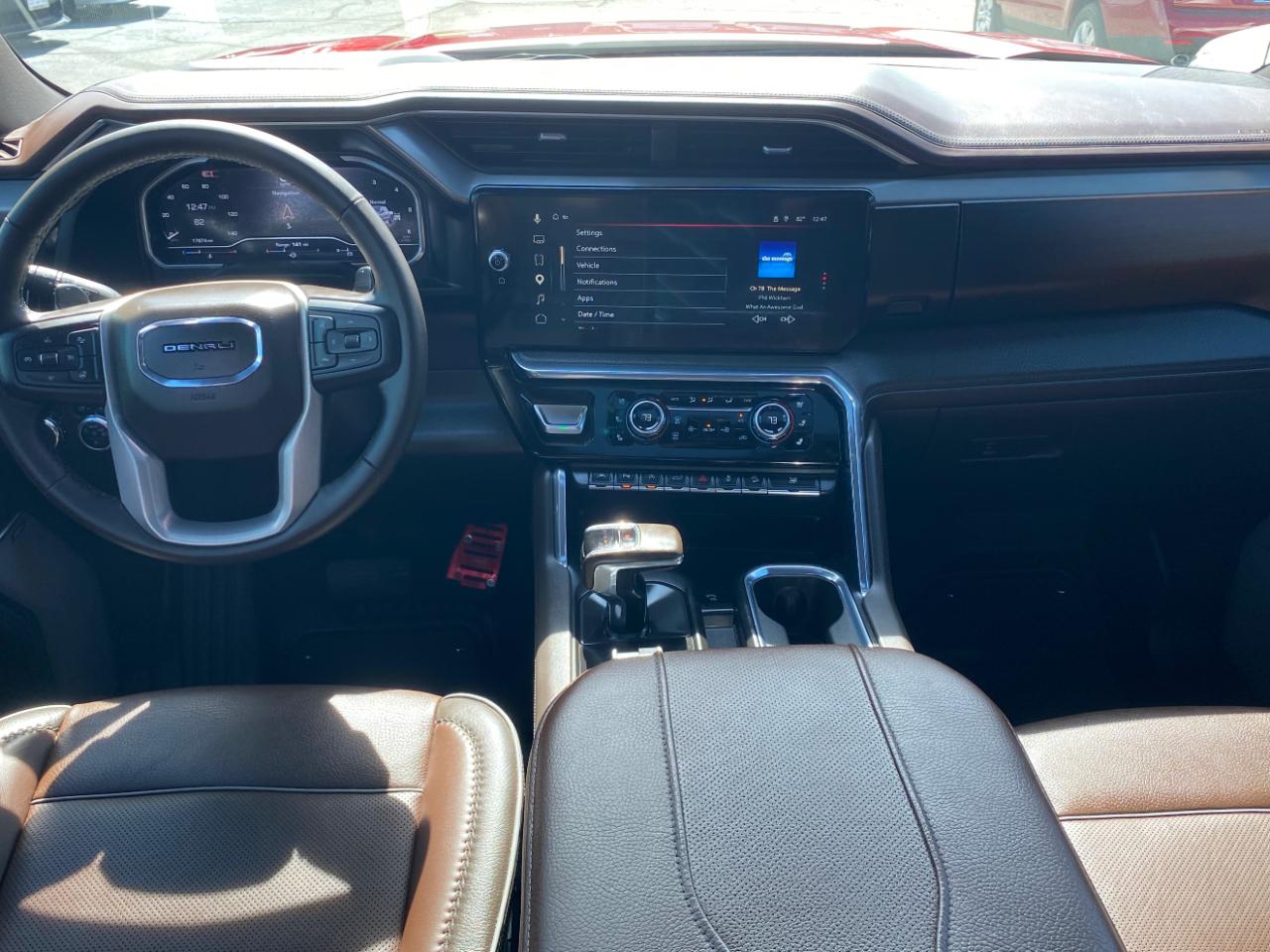 GMC Sierra 1500 4WD Crew Cab 147" Denali 2024