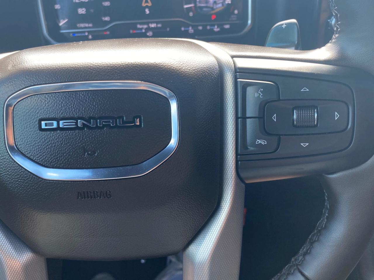 GMC Sierra 1500 4WD Crew Cab 147" Denali 2024