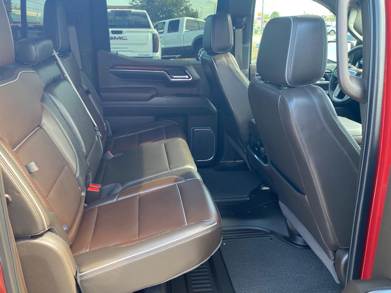 GMC Sierra 1500 4WD Crew Cab 147" Denali 2024