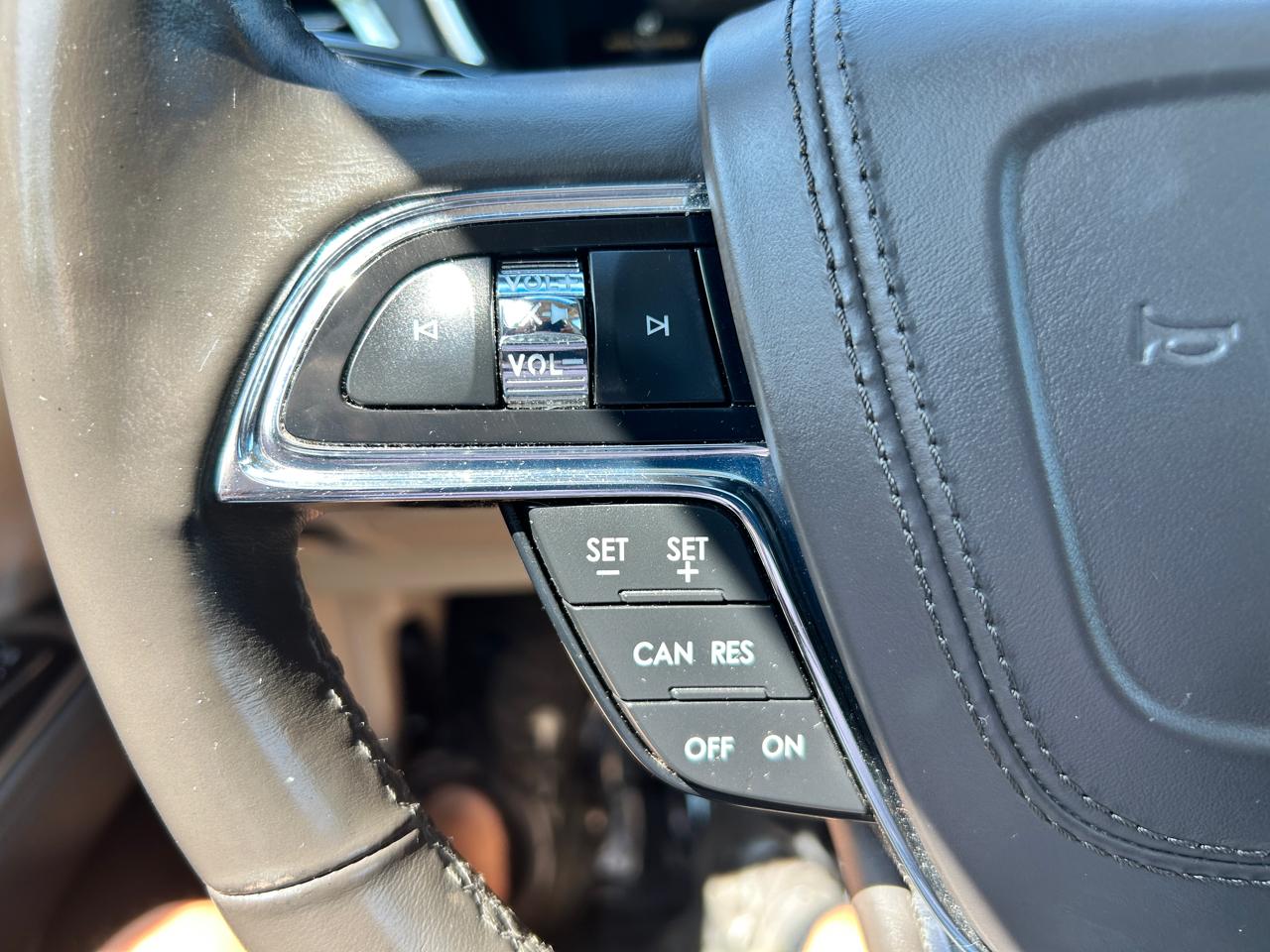 Lincoln Continental Reserve AWD 2017