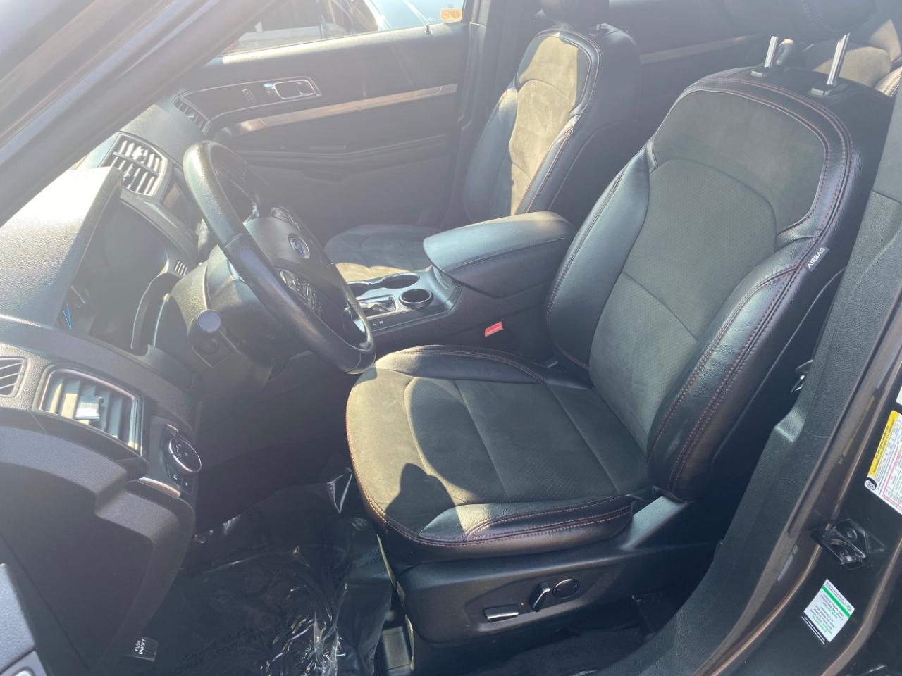 Ford Explorer XLT FWD 2018