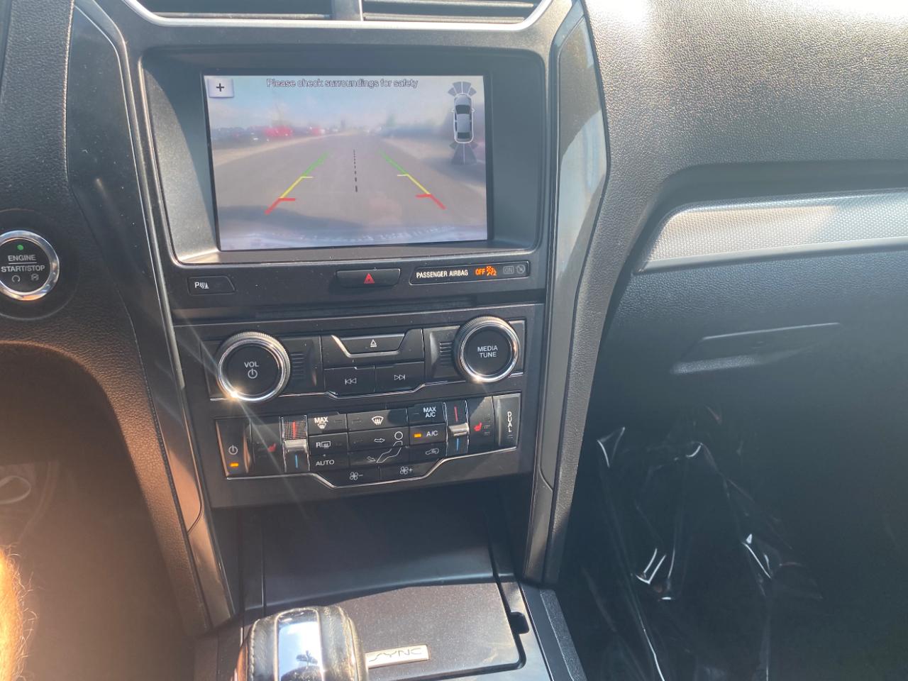 Ford Explorer XLT FWD 2018