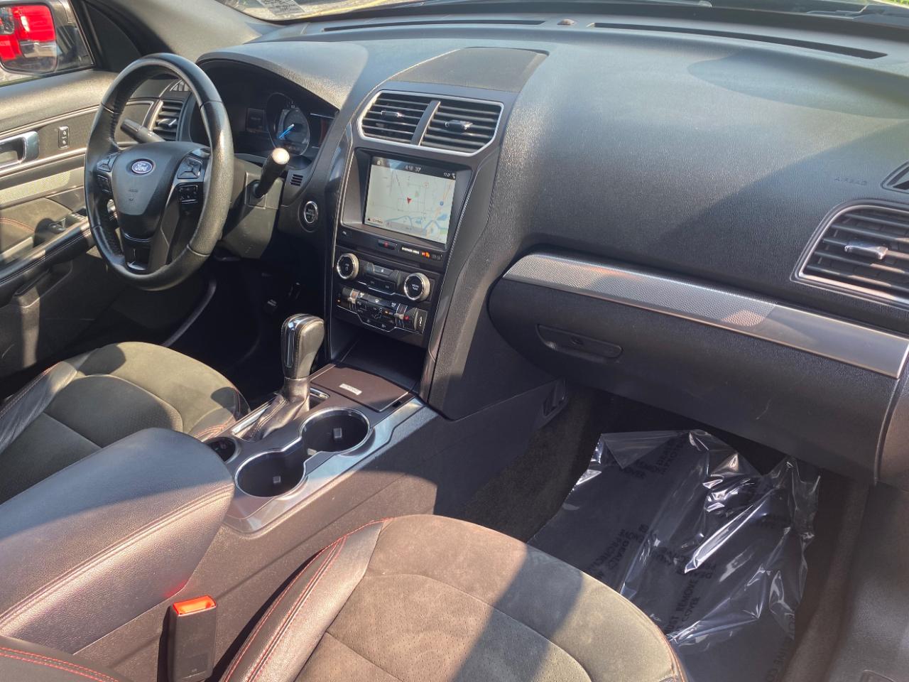 Ford Explorer XLT FWD 2018