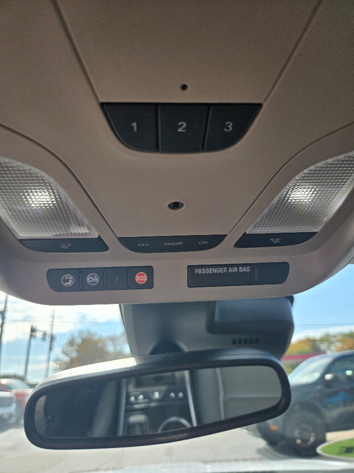 Chevrolet Impala 4dr Sdn LTZ w/2LZ 2016 Chevrolet Impala 4dr Sdn LTZ w/2LZ 2016