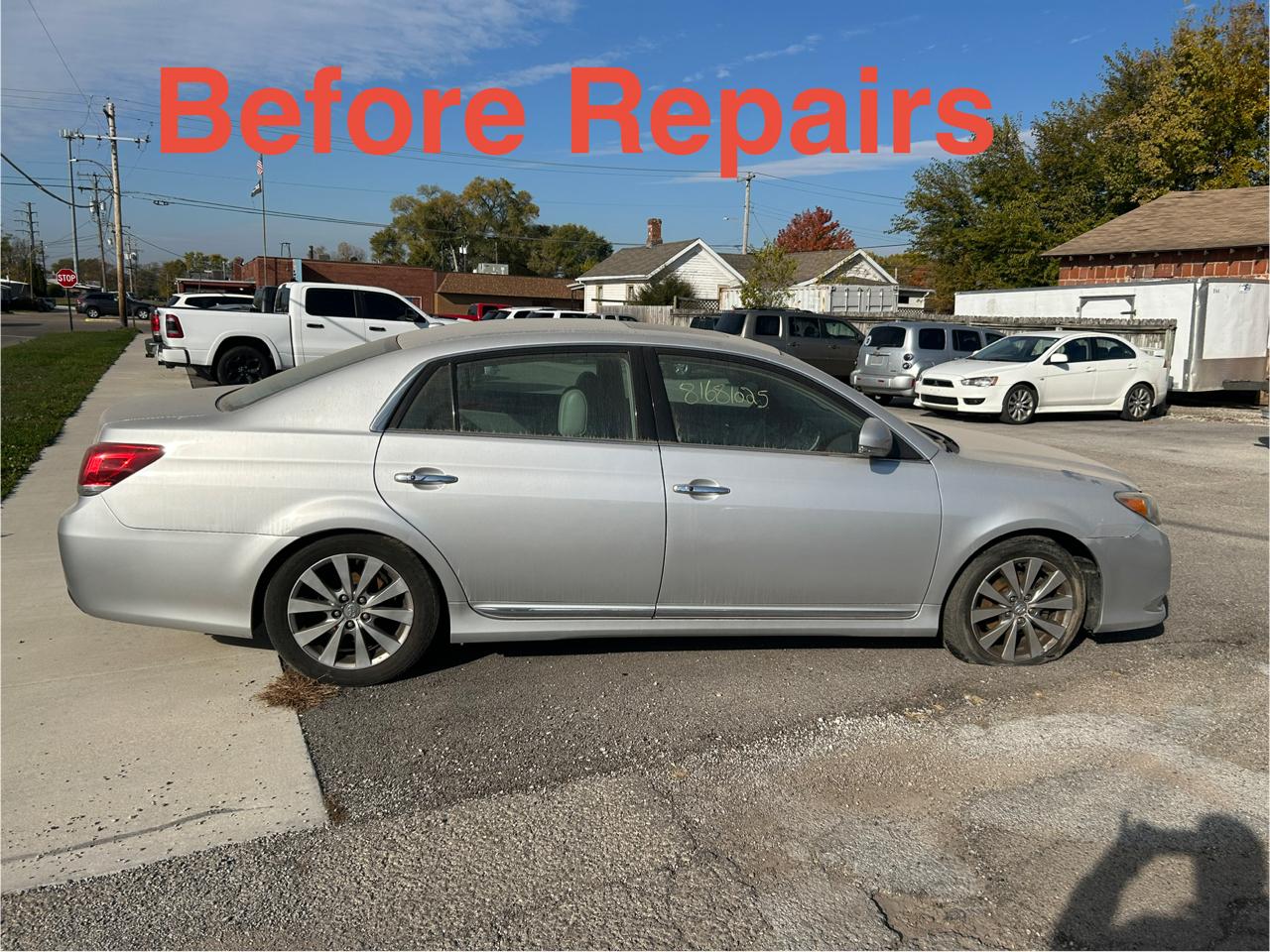 Toyota Avalon 4dr Sdn (Natl) 2011