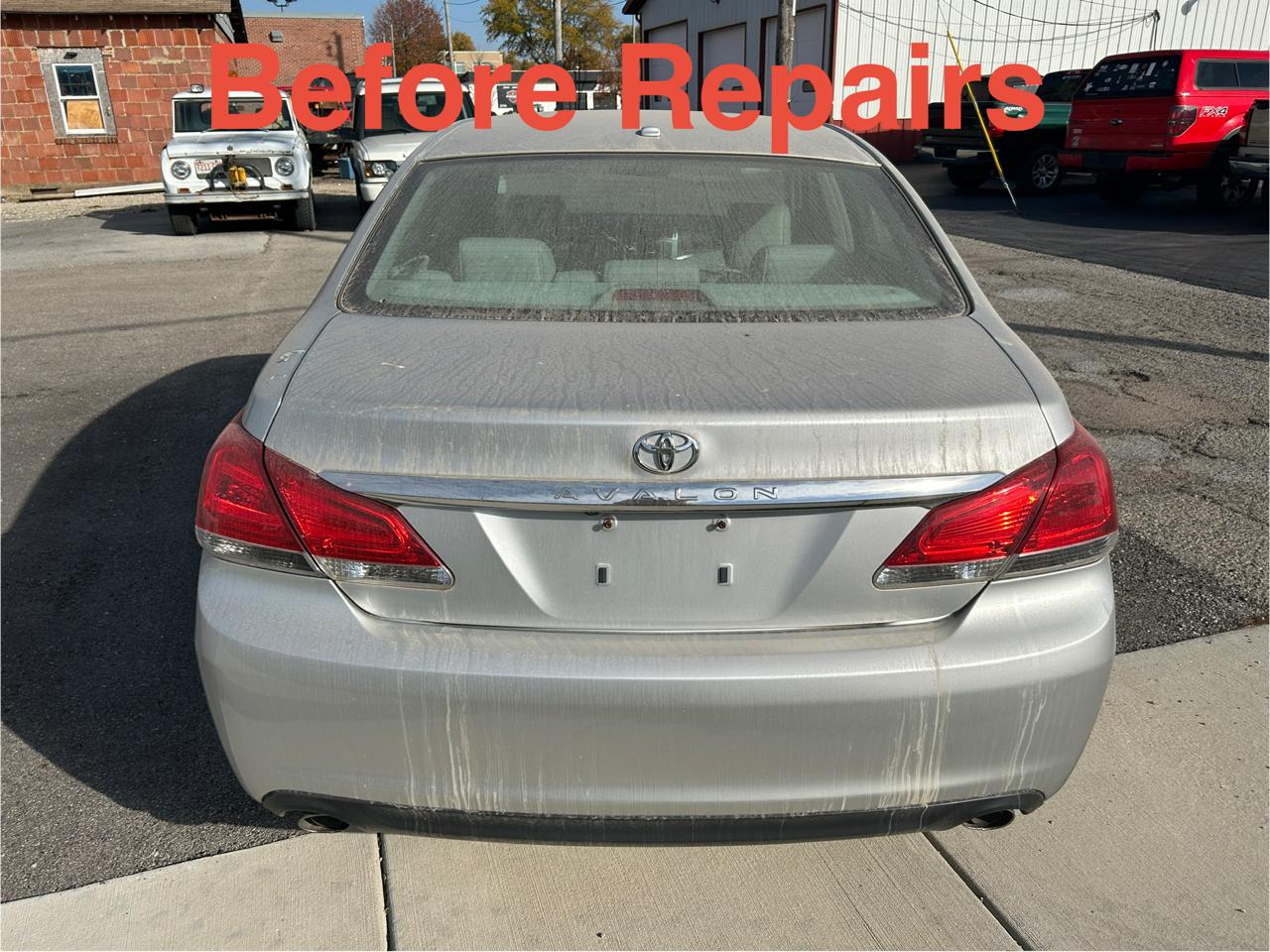 Toyota Avalon 4dr Sdn (Natl) 2011