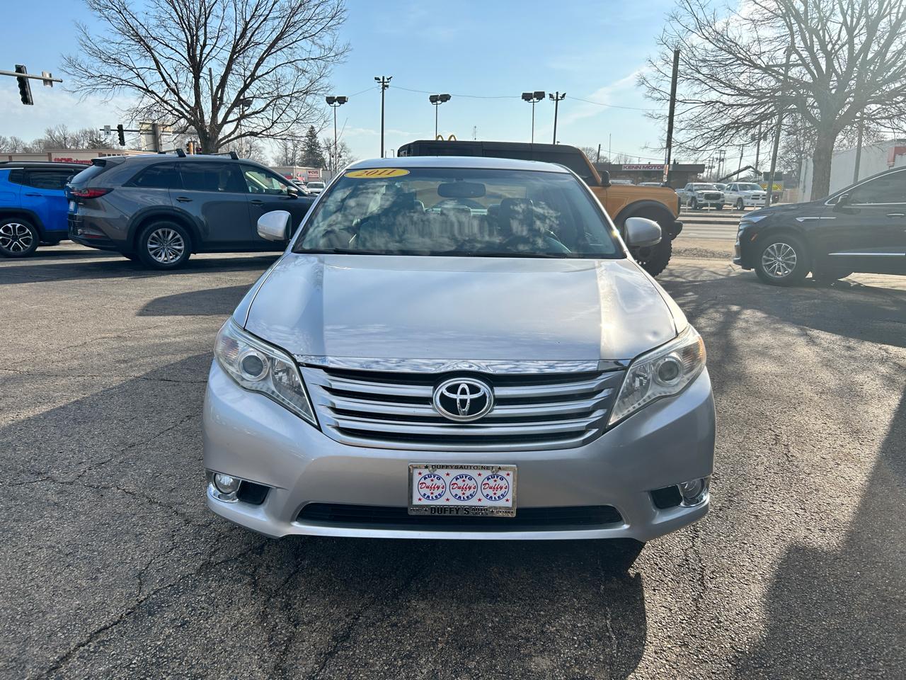 Toyota Avalon 4dr Sdn (Natl) 2011