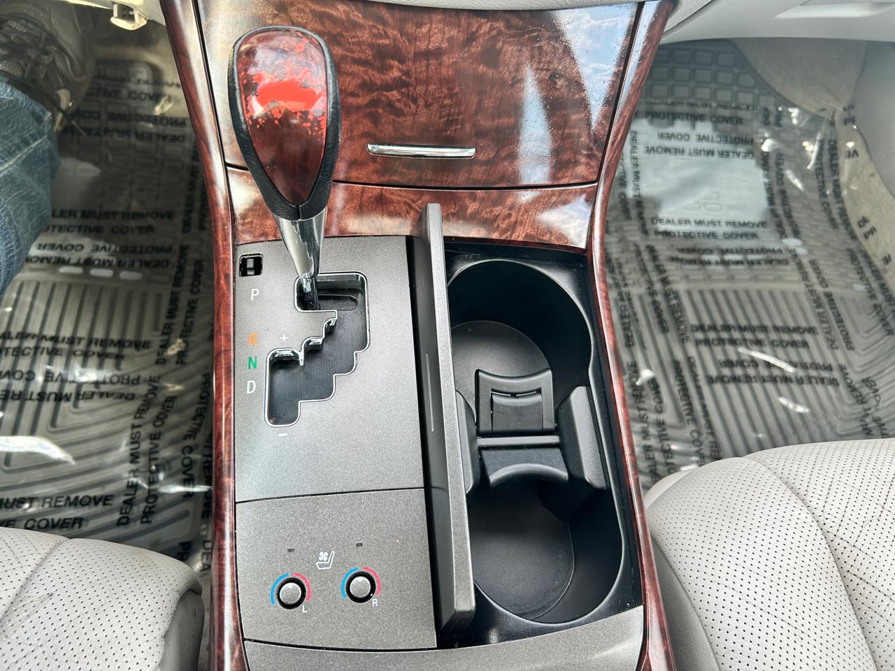 Toyota Avalon 4dr Sdn (Natl) 2011