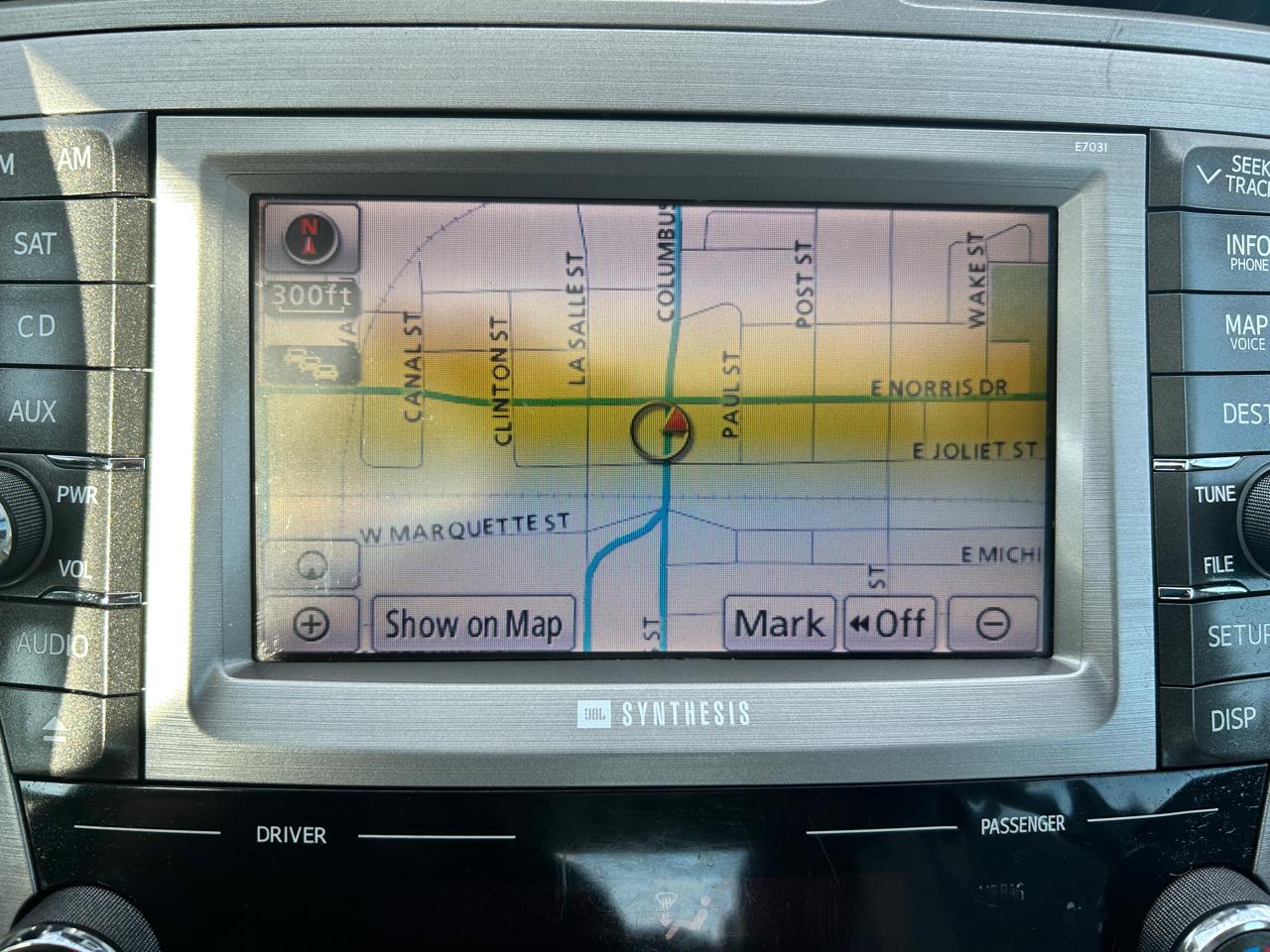 Toyota Avalon 4dr Sdn (Natl) 2011