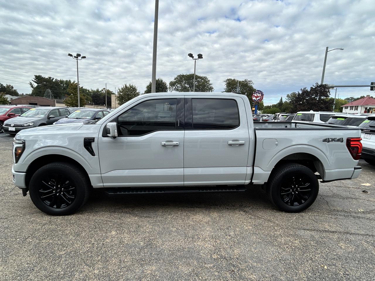Ford F-150 Lariat 4WD SuperCrew 5.5' Box 2024