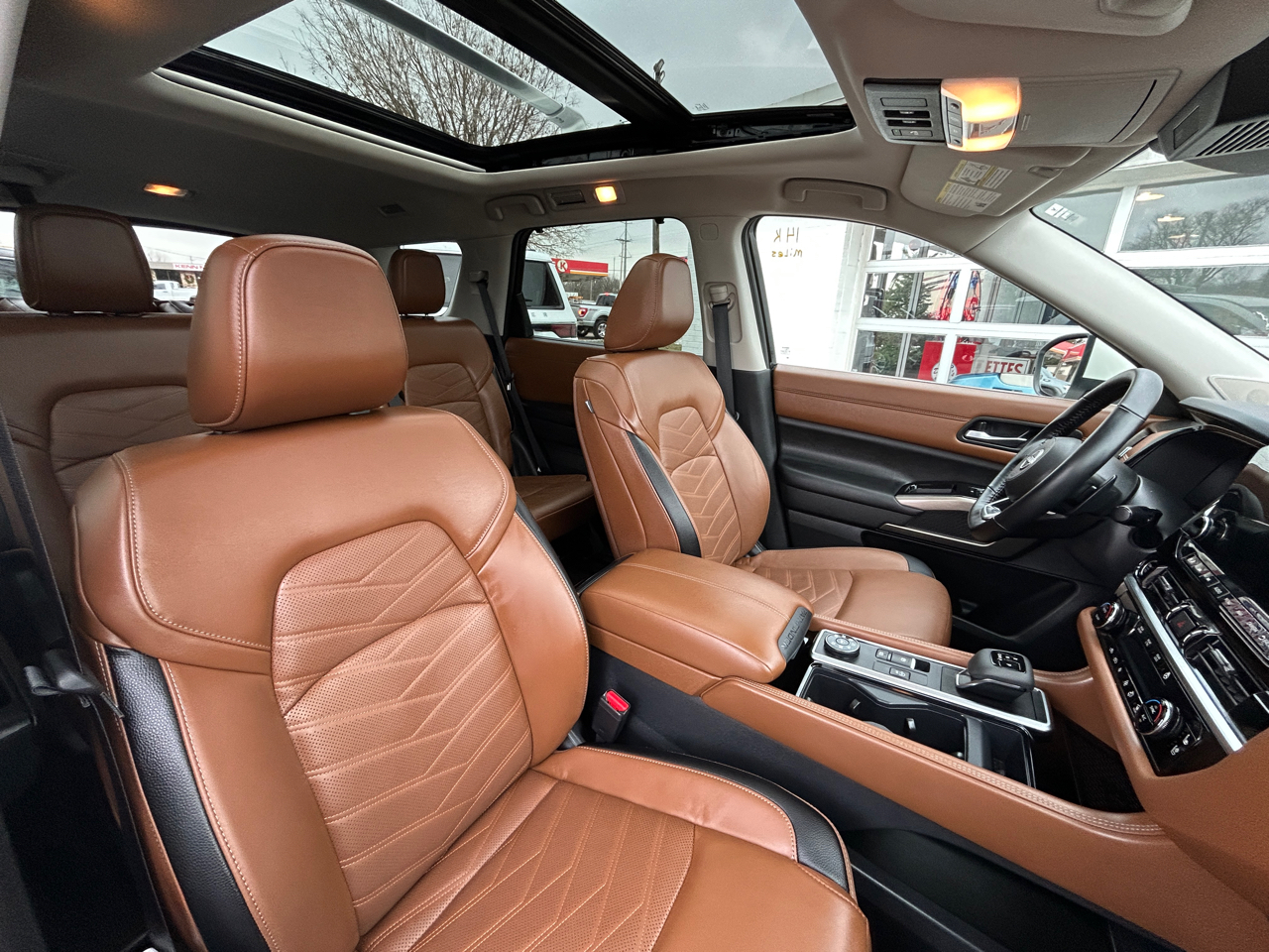 Nissan Pathfinder Platinum 4WD 2024