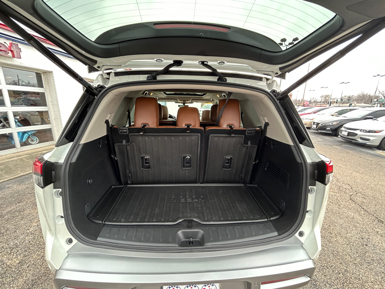 Nissan Pathfinder Platinum 4WD 2024