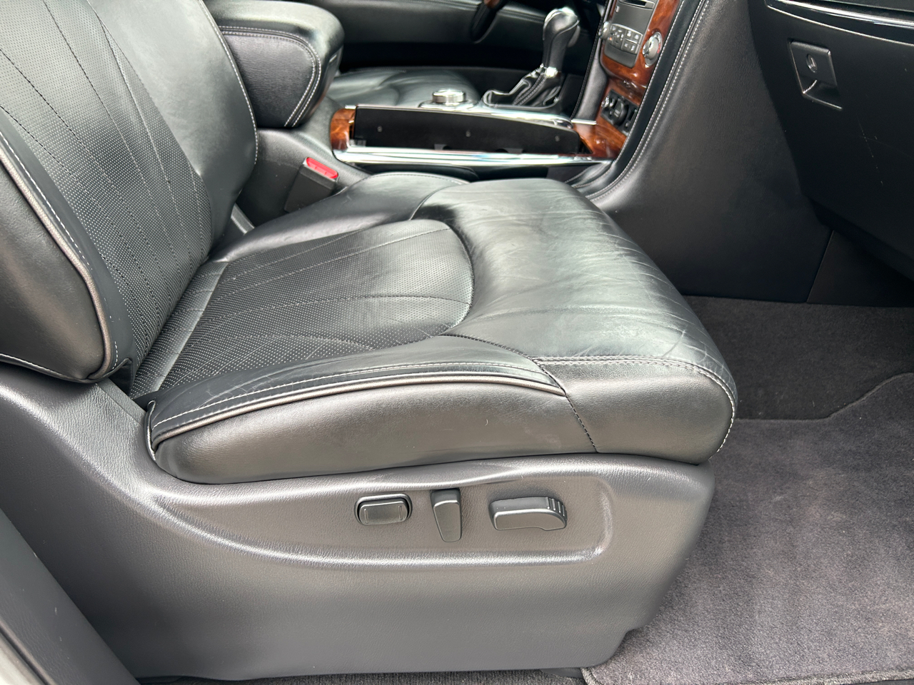 Infiniti QX80 AWD 2017