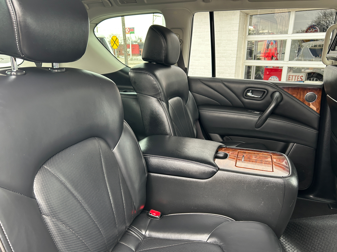 Infiniti QX80 AWD 2017