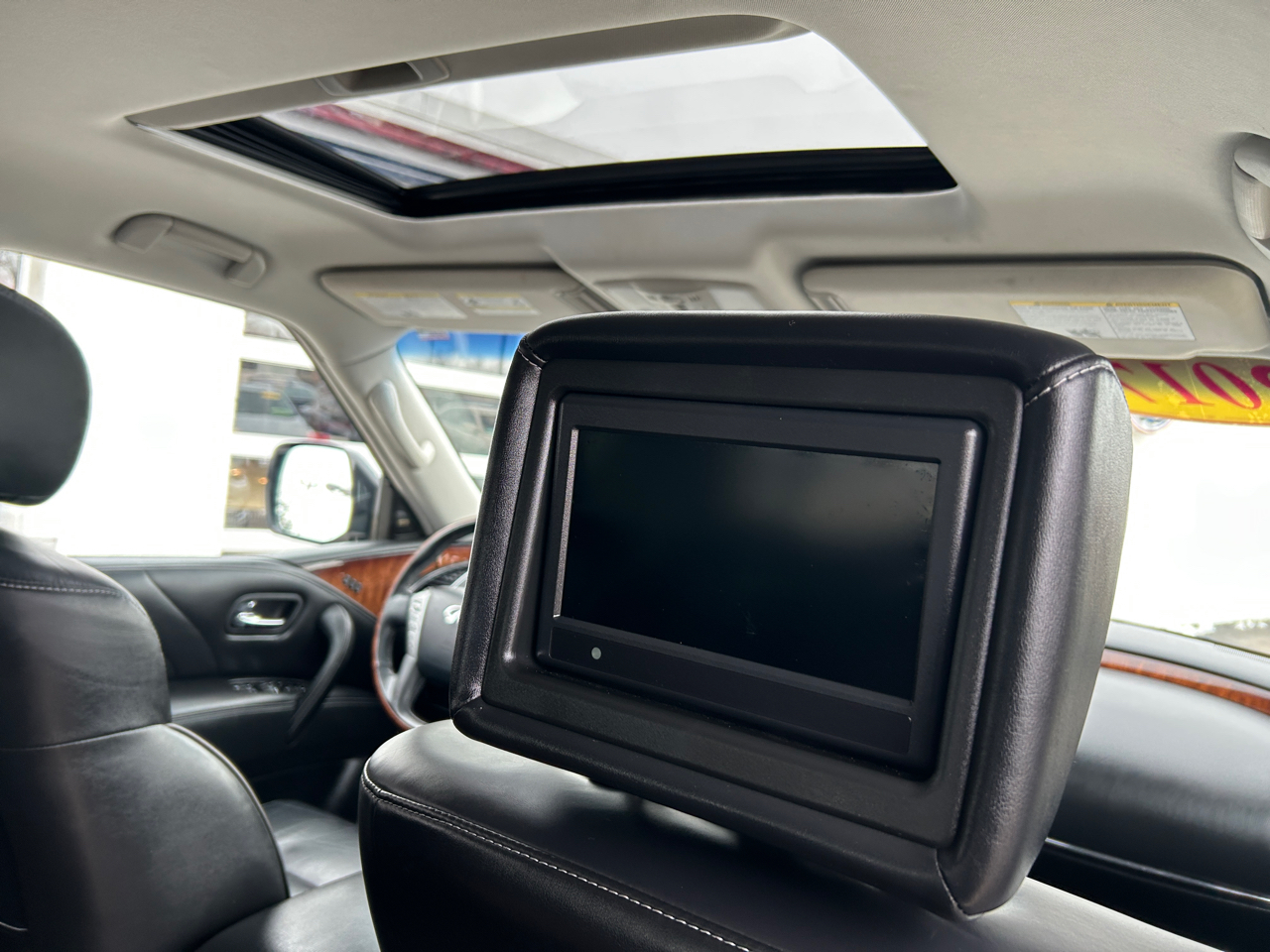 Infiniti QX80 AWD 2017