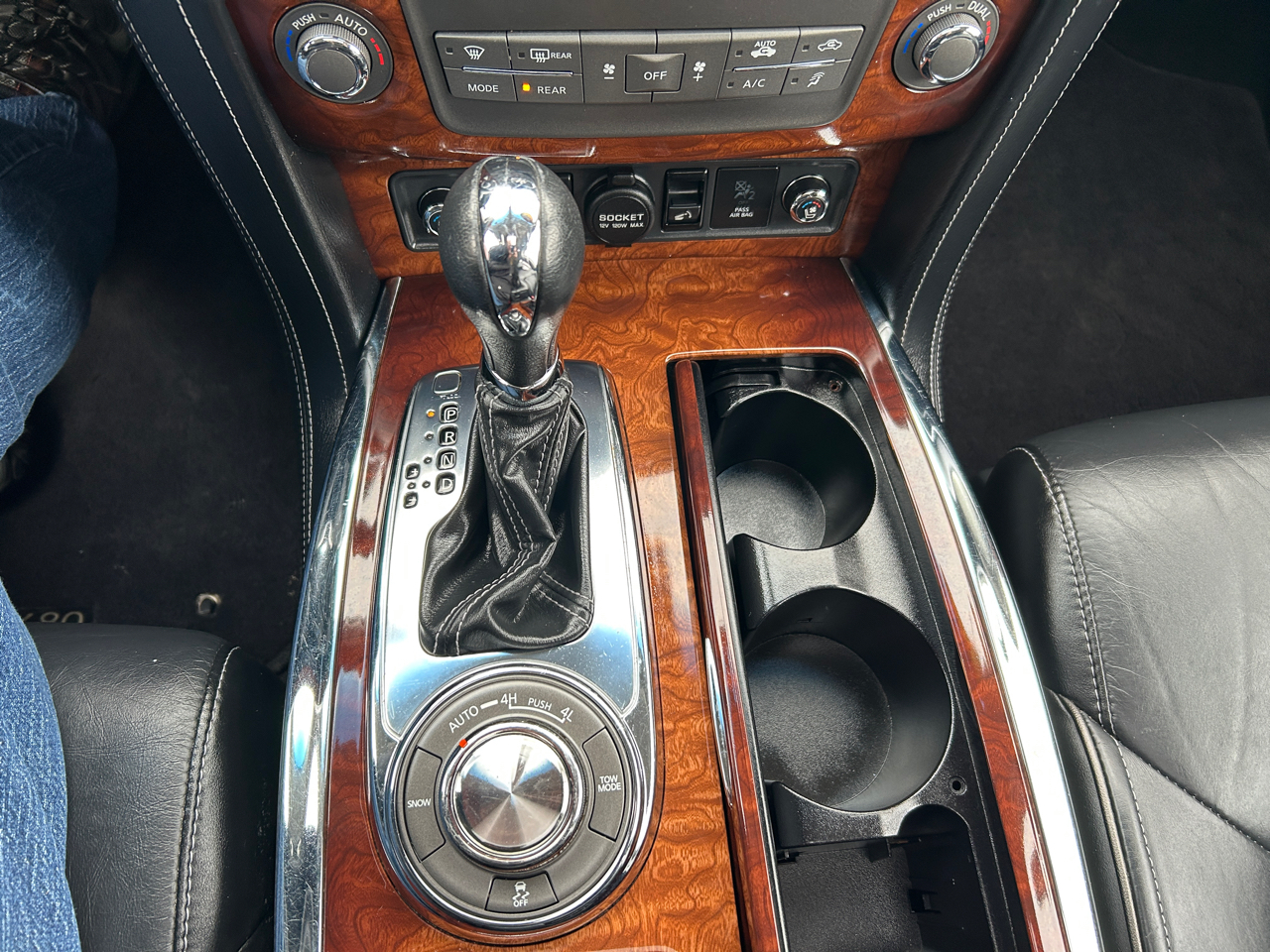 Infiniti QX80 AWD 2017