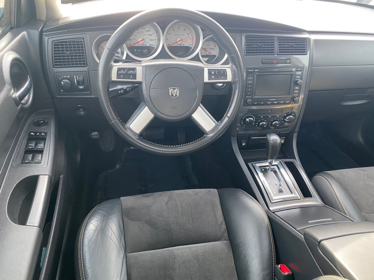 Dodge Charger 4dr Sdn 5-Spd Auto SRT8 RWD 2007