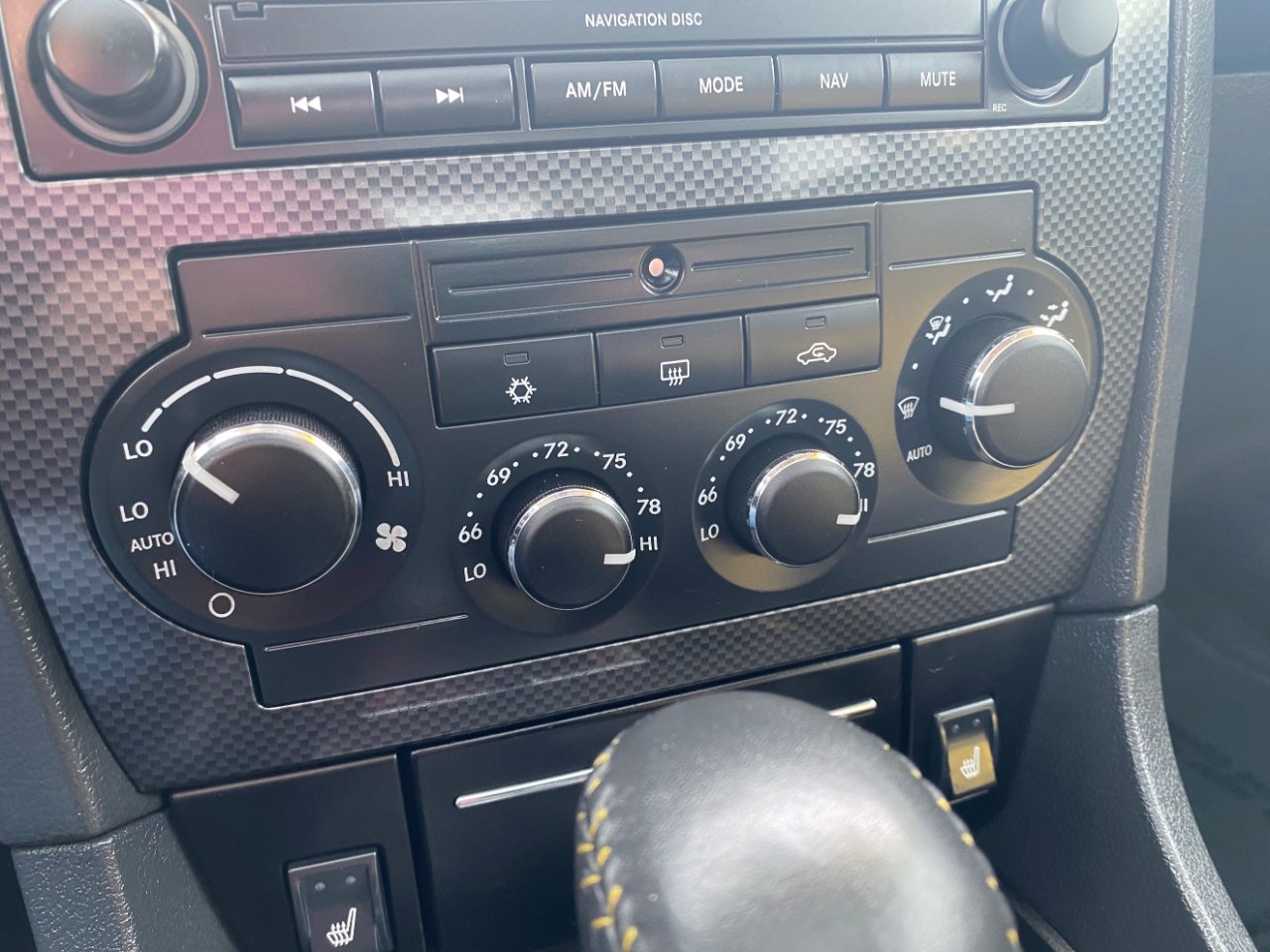 Dodge Charger 4dr Sdn 5-Spd Auto SRT8 RWD 2007