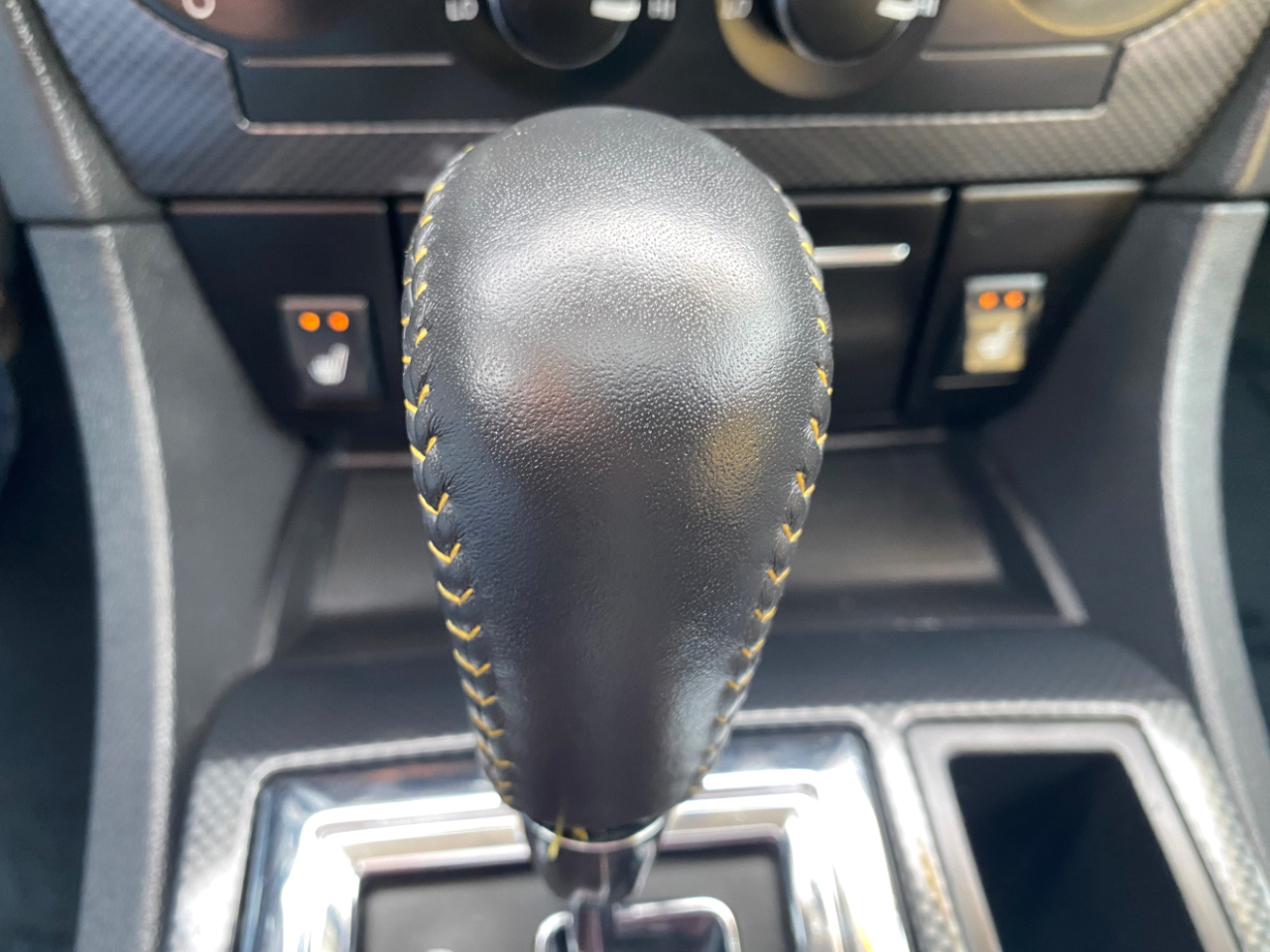 Dodge Charger 4dr Sdn 5-Spd Auto SRT8 RWD 2007